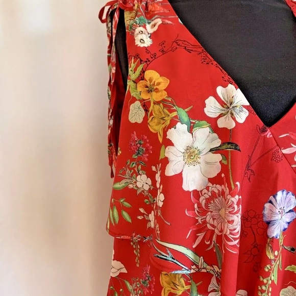 Parker Red Floral Blouse - Size Medium - Picture 3 of 5